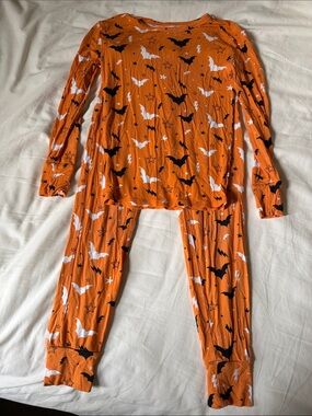Posh peanut orange bat Halloween pajama set size 7-8